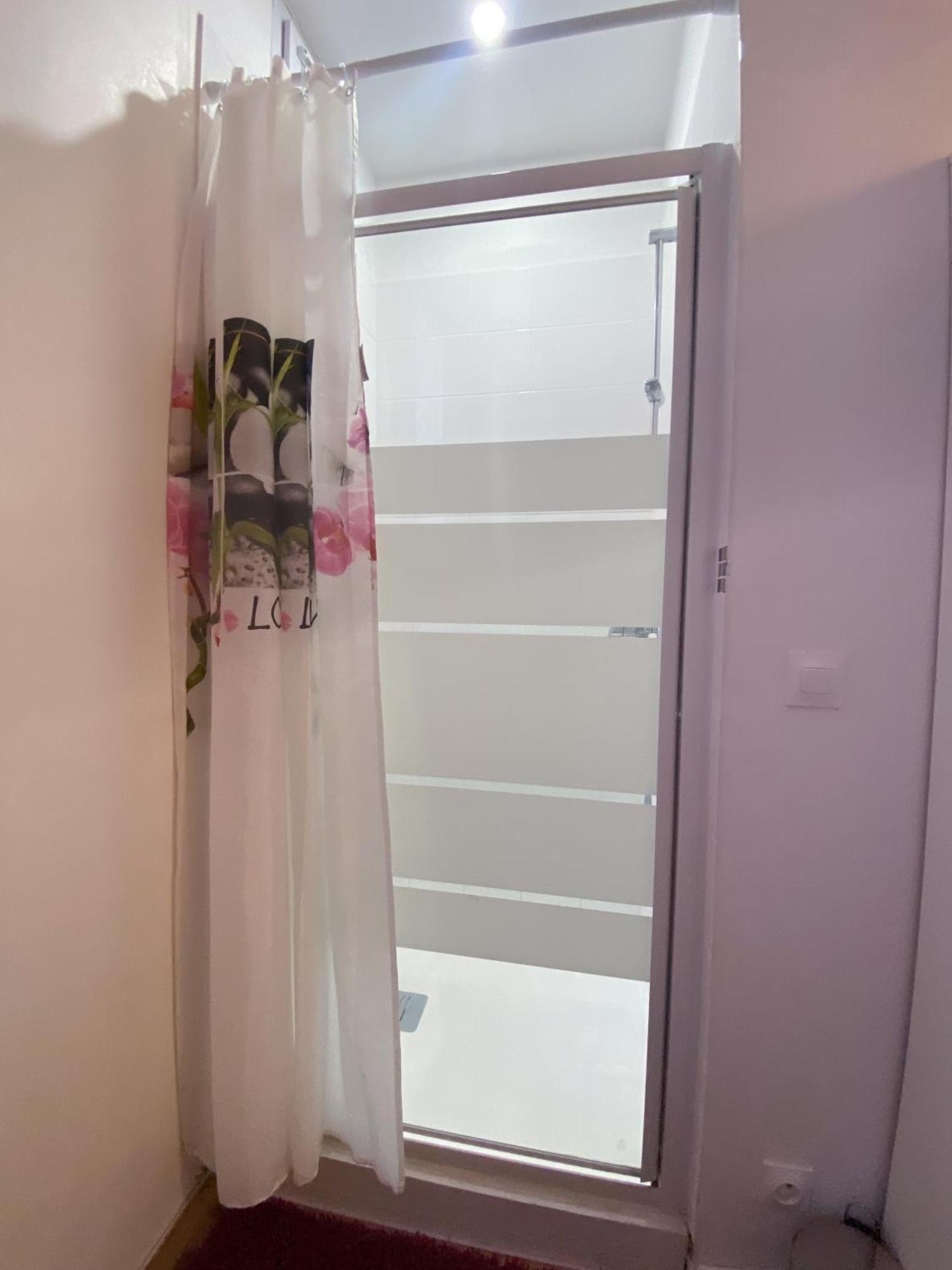 Nice Apartment Ideal To Visit Paris Клиши Экстерьер фото